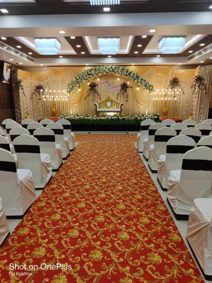 Sri Ram Hotel ติรุนเนเวลี ภายนอก รูปภาพ